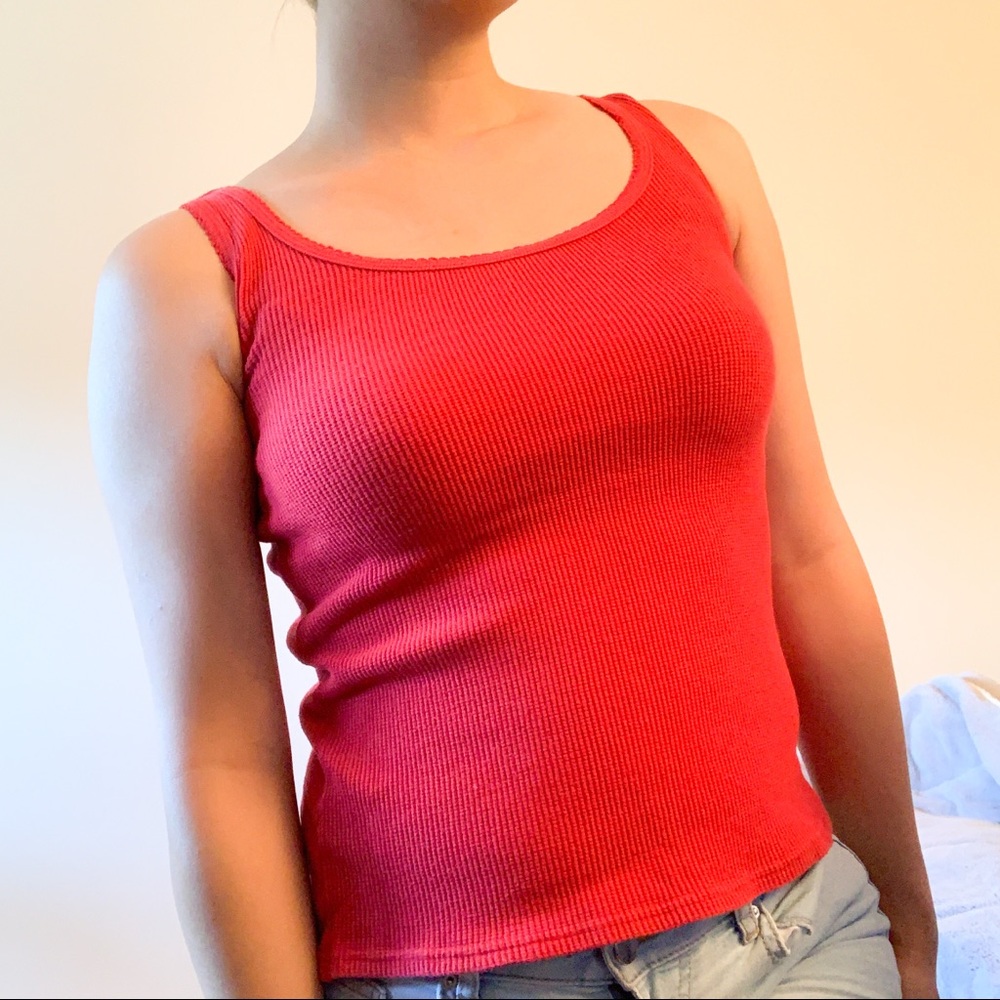 Textured Red Tank Top - Picture 2 of 2